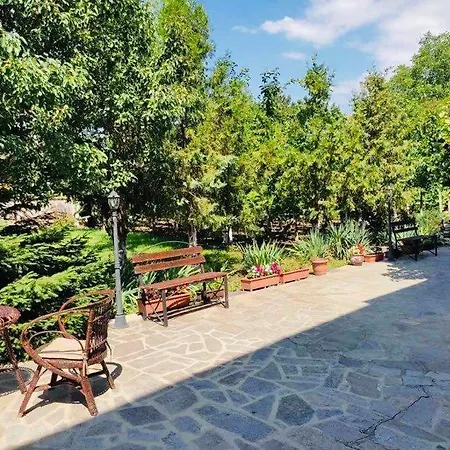 семеен свети георги Kavarna