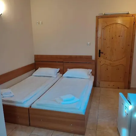 семеен свети георги Kavarna