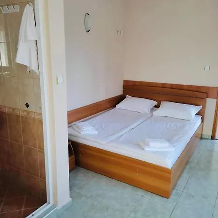 семеен свети георги * Kavarna