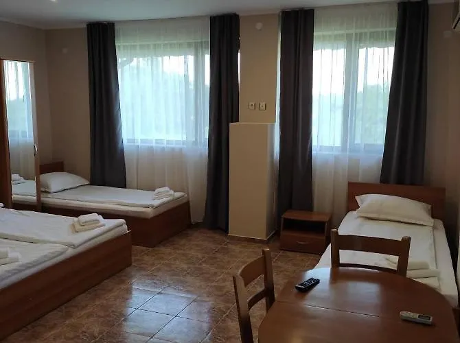 Hotel семеен свети георги *