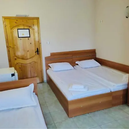 Hotel семеен свети георги Kavarna