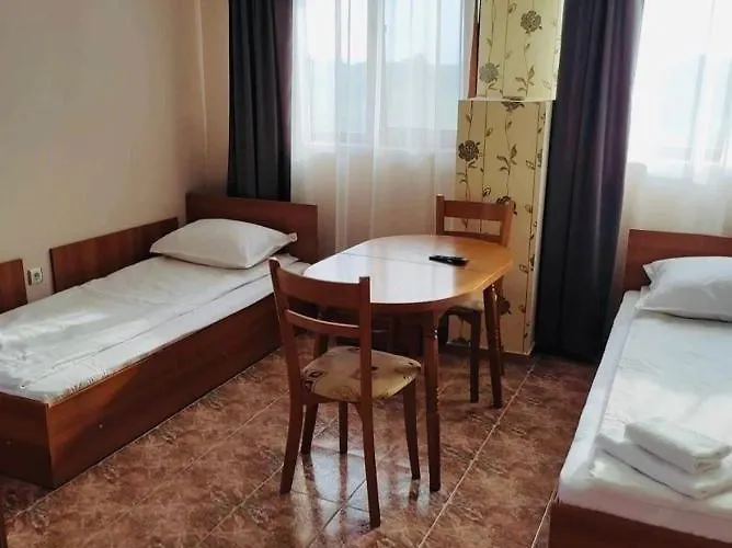 семеен свети георги Hotel *